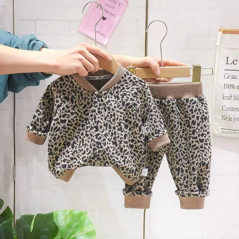 【73-110】セット大人気 売れ筋 ヒョウ柄 合わせやすい 肌触りがよい 男女限らず 子供服 ベビー服 セットアップ