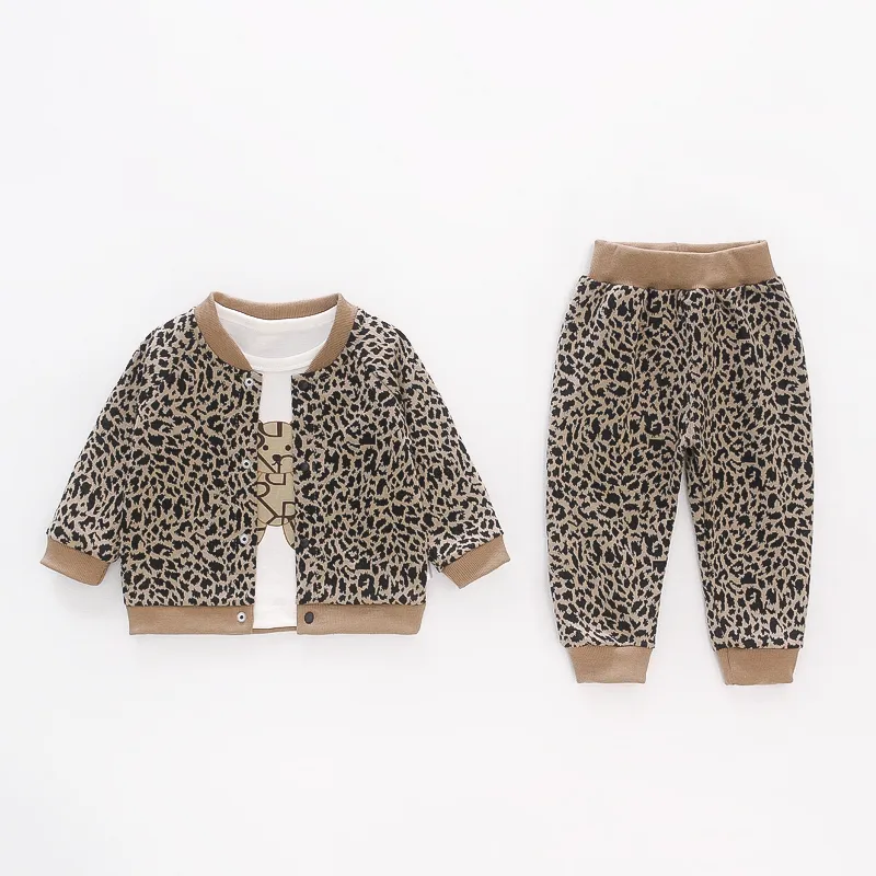 【73-110】セット大人気  売れ筋  ヒョウ柄 合わせやすい 肌触りがよい  男女限らず　子供服　ベビー服 セットアップ