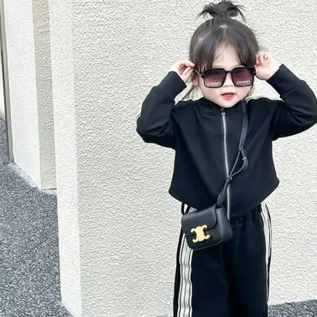 【100-170cm】韓国系ストライプ柄長袖ジッパーカジュアル女の子セットアップ