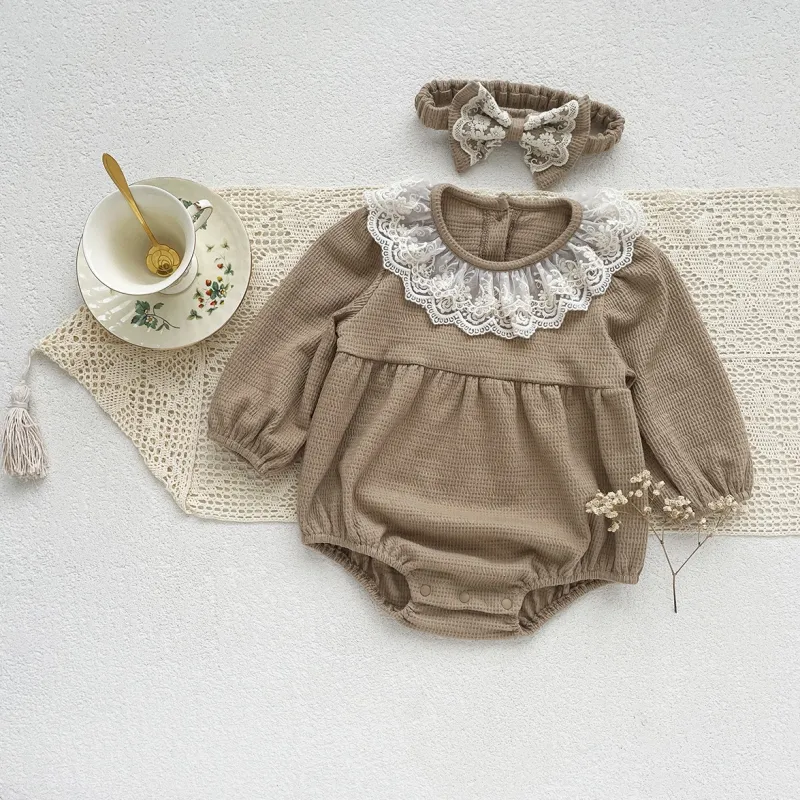 【66-90cm】２色スウィート無地レース長袖女の子ベビーロンパース