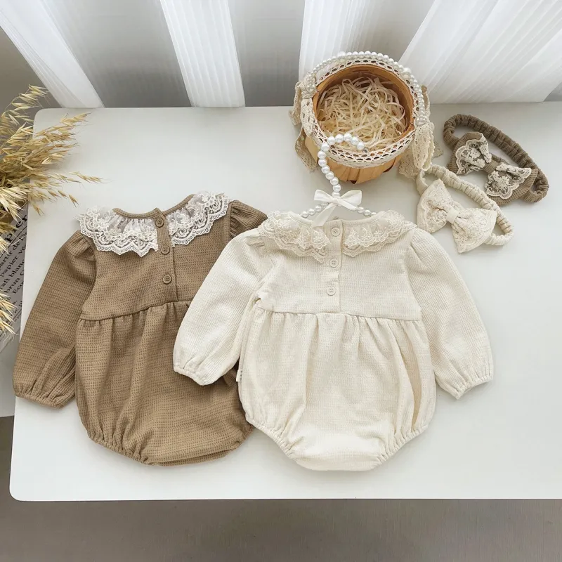 【66-90cm】２色スウィート無地レース長袖女の子ベビーロンパース