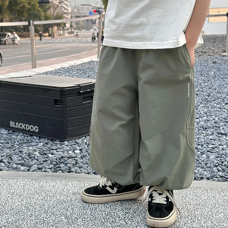 【100-160cm】三色選べる カジュアル 履きやすい シンプル 気質満点 カッコイイ 無地 男の子 パンツ
