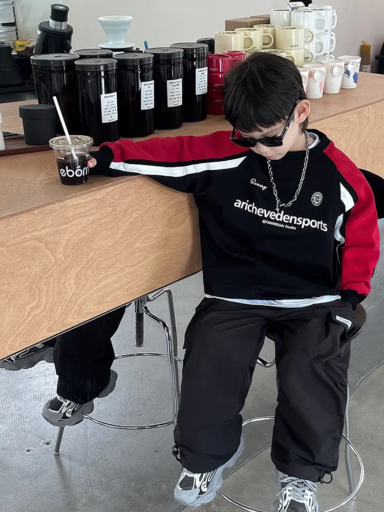【110-160cm】今季も大流行 絶対流行 シンプル アルファベット 春秋 オーバーサイズ  配色 トレーナー