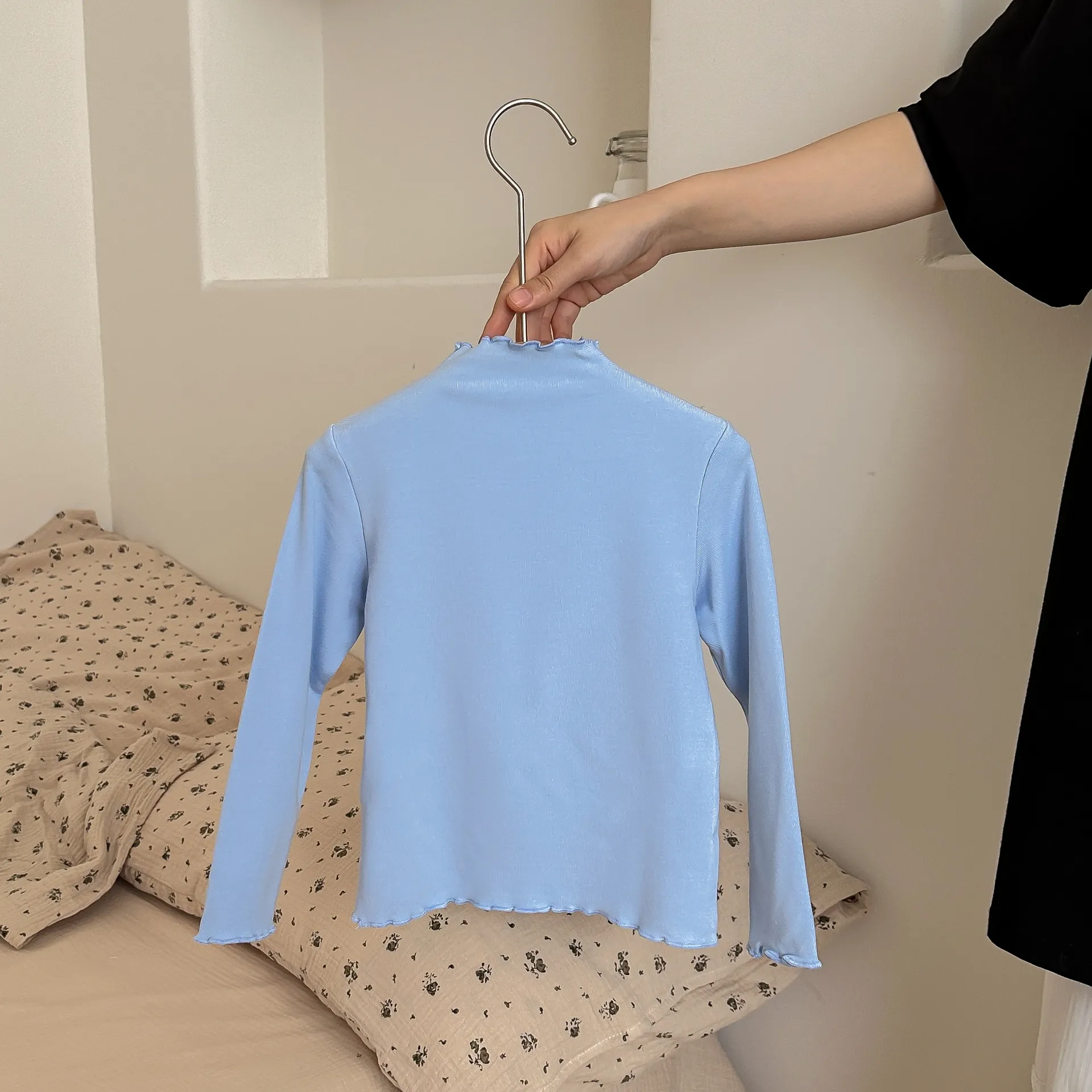 【90-150cm】デイリーウエアー カラーバリエーショ ンシンプル 女の子 長袖Tシャツ