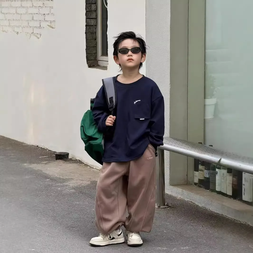 【90-160cm】ユニセックスで楽しめるリーズナブルなキッズ 長袖 Tシャツ ポケット付 ロンＴ