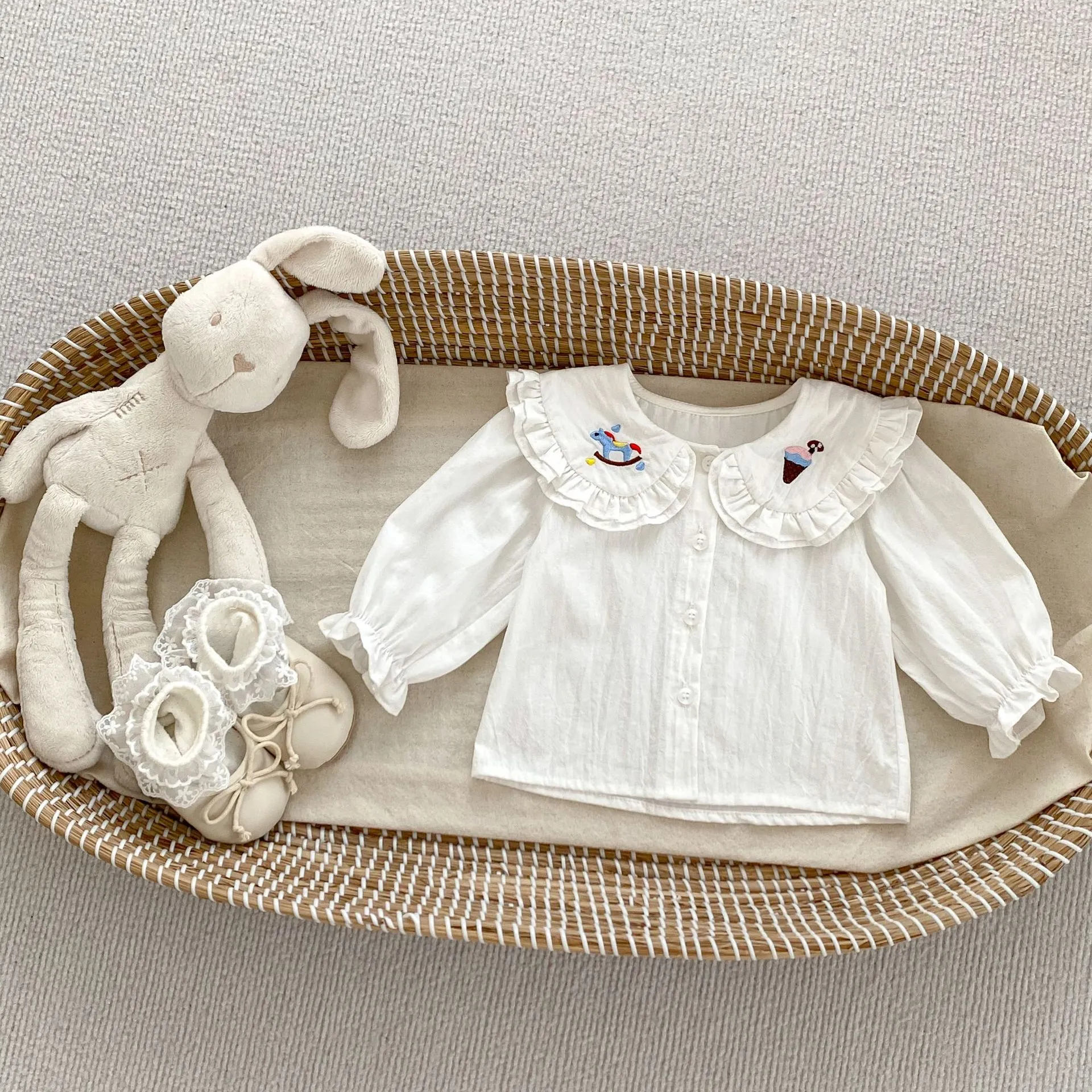 【73-120cm】二点セット 単品注文可 超かわいい 今季大注目 女の子 シャツ+デニムサスペンダースカート