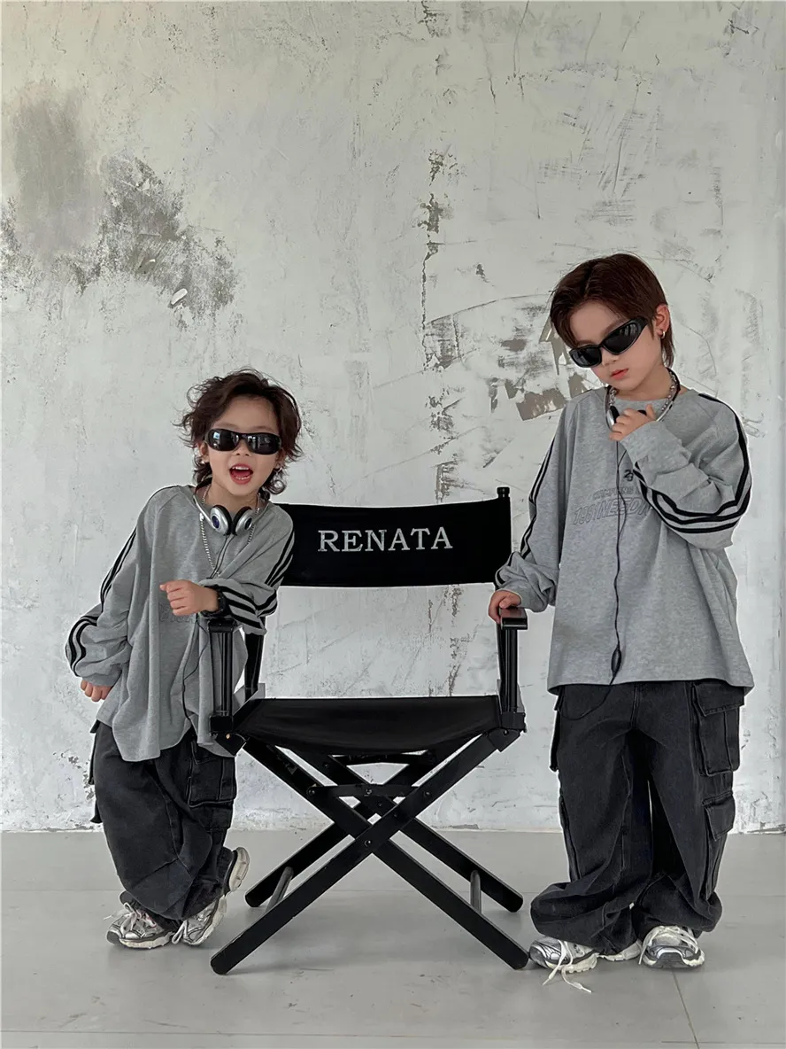 【90-160cm】韓国カジュアルスタイル ファッション 長袖 ゆったり 子供服 男の子 プリント  Tシャツ