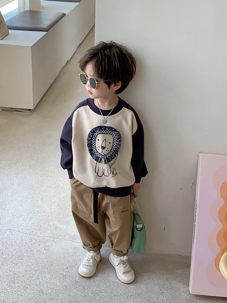 【90-130cm】遊び心満点 ふさふさの毛並みはフリンジ ライオン顔 長袖トレーナー 男の子