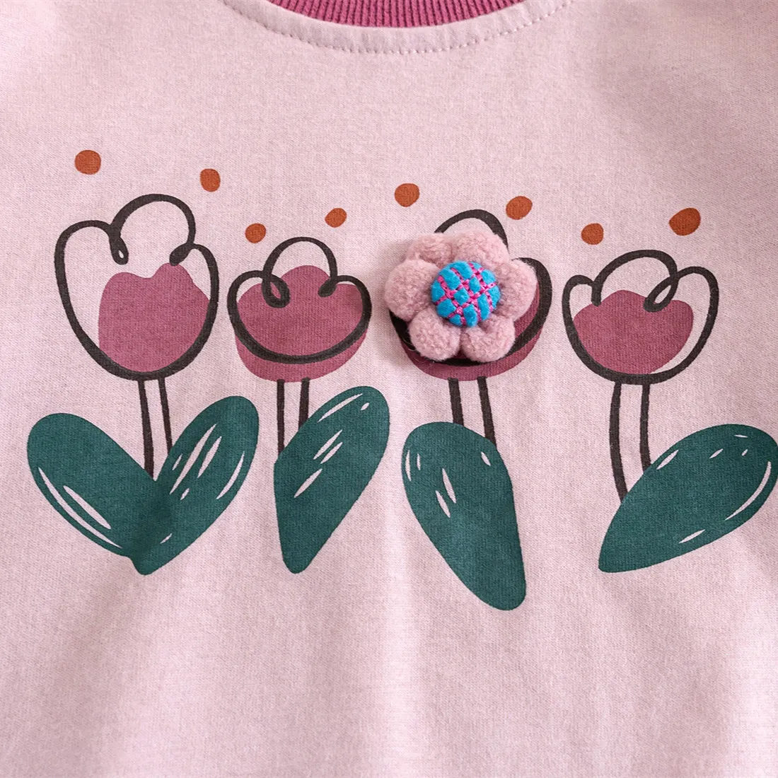 【80-130cm】可愛い花 立体感 長袖 トップス ゆったり 子供服 Tシャツ