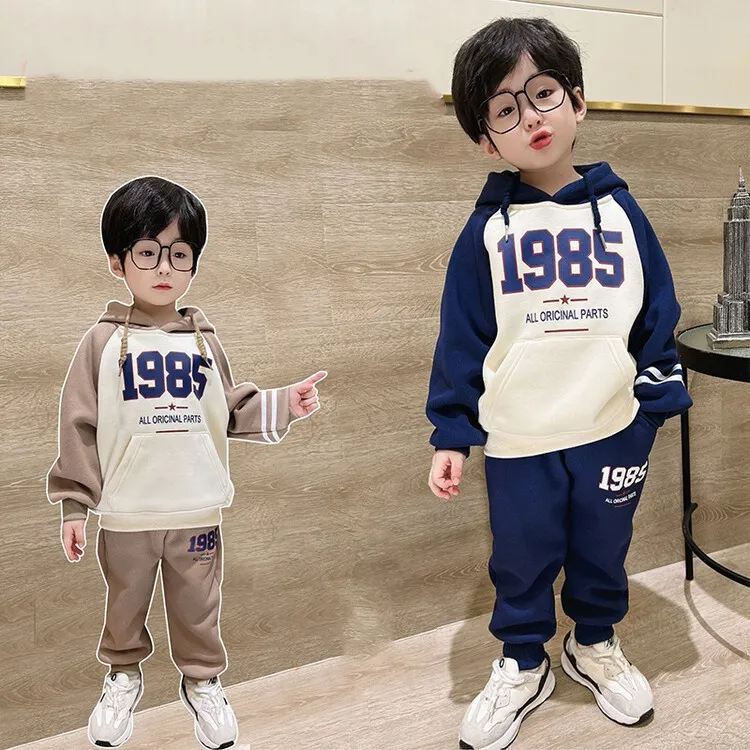 【100-160cm】見逃さないで！二点セット カジュアル 日常  数字柄 男の子  トレーナー＋ボトムス セットアップ
