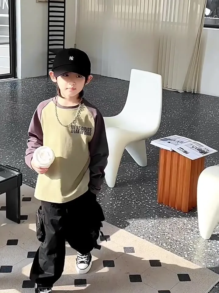 【100-160cm】合わせやすい! カジュアル キャンパス 日常 切り替え 男の子 長袖 Tシャツ