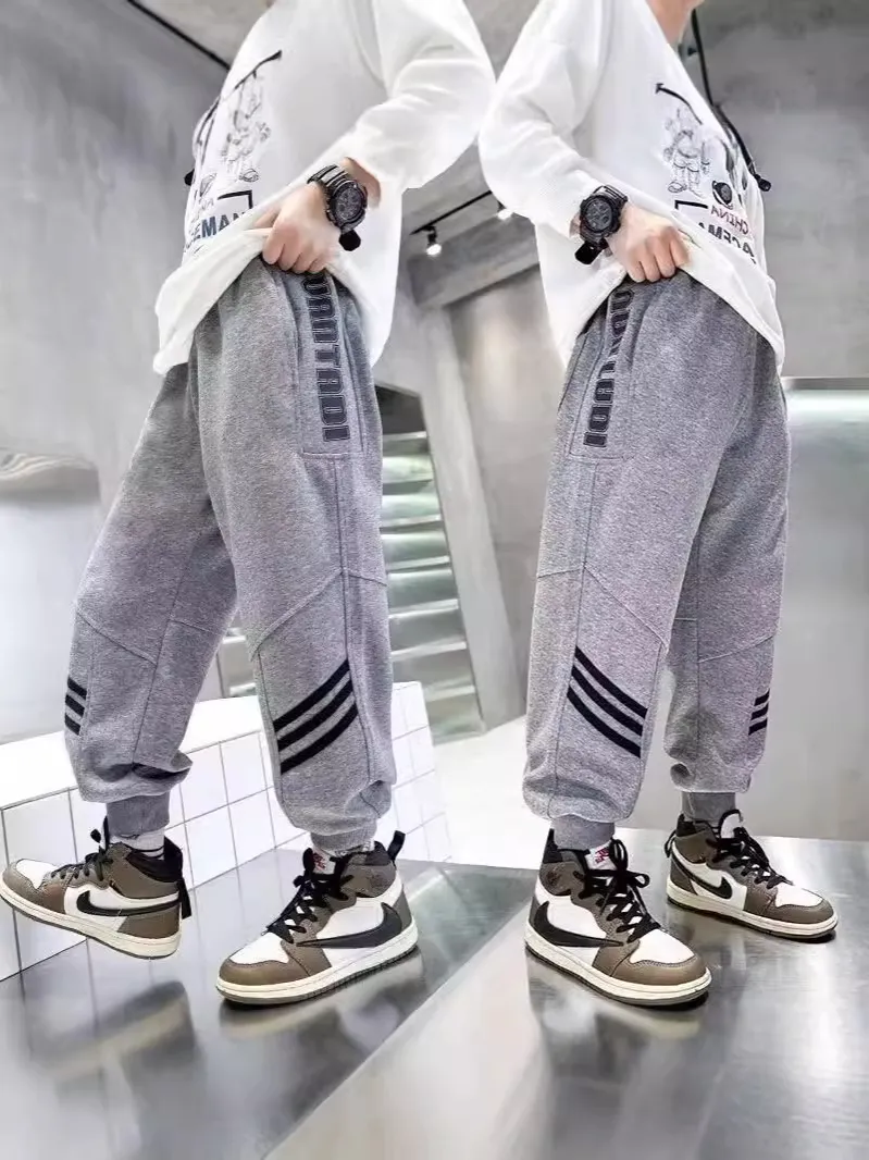 【120-160cm】絶対欲しい 超人気商品 カッコイイ ファッション 男の子 パンツ