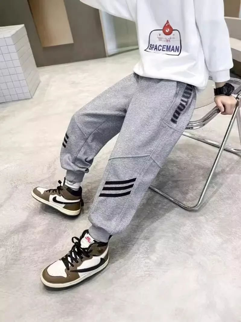 【120-160cm】絶対欲しい 超人気商品 カッコイイ ファッション 男の子 パンツ