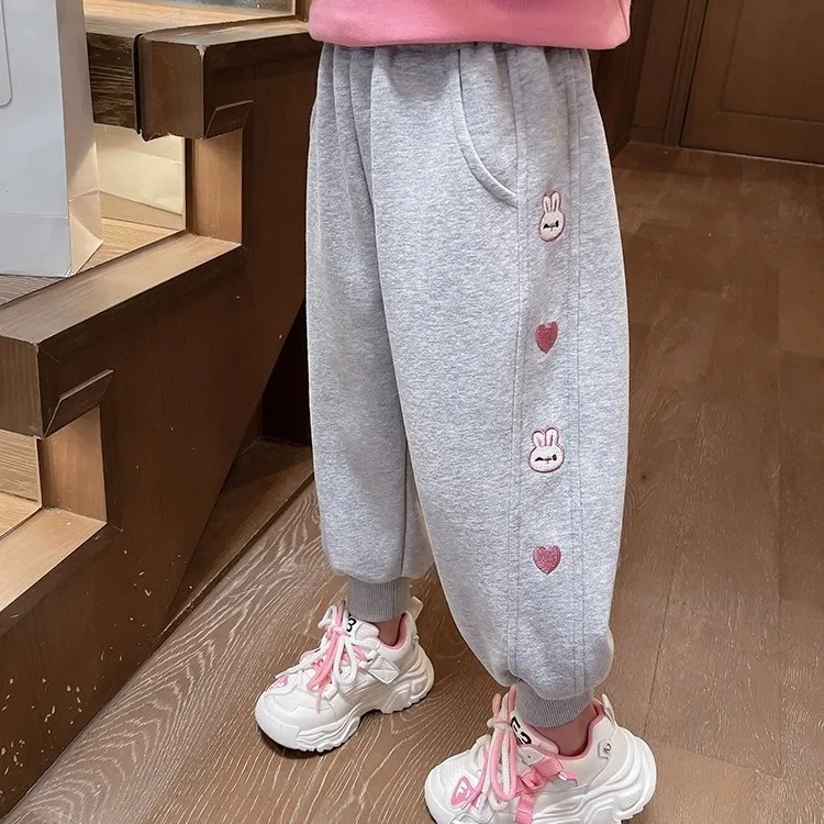 【90-140cm】シンプル~清新 カジュアル スポーツ ウサギ＋ハート柄 女の子 ボトムス
