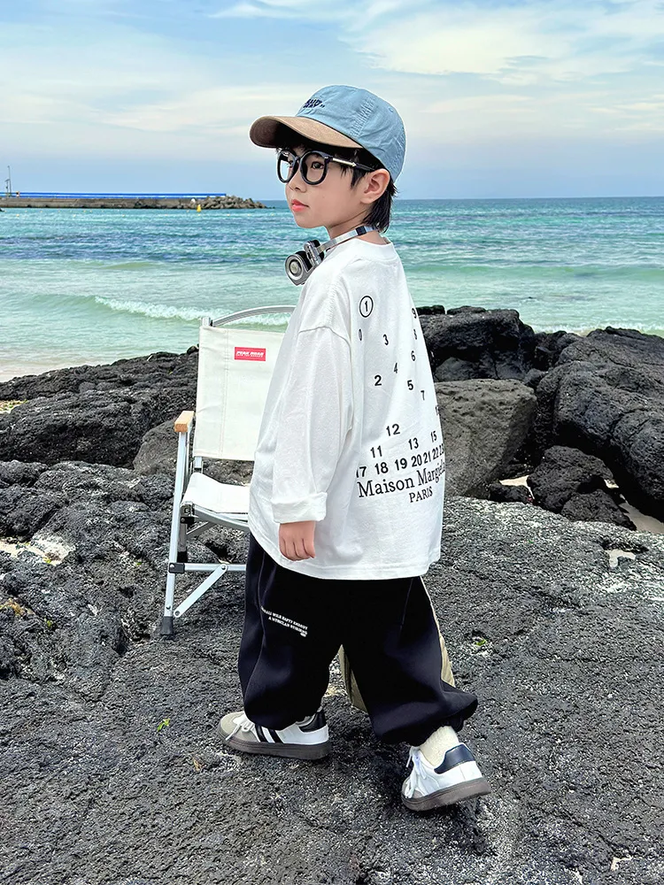 【90-160cm】人気上昇中 合わせやすい リラックス感ある アルファベット カジュアル 長袖 Tシャツ