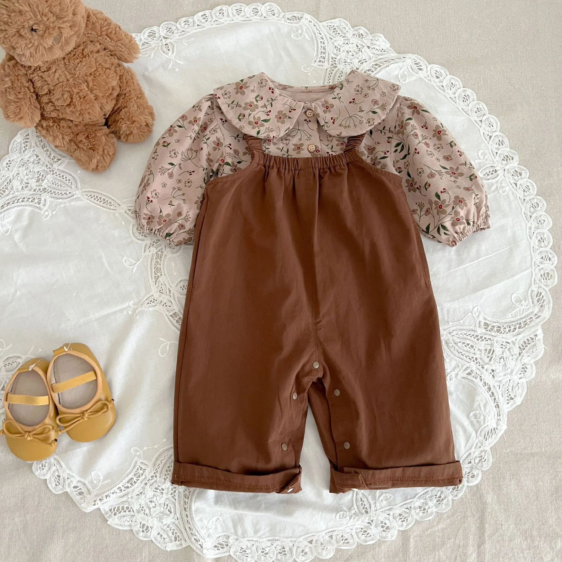 【66-100cm】よく売れる 可愛い 定番 肌に優しい 花柄 シャツ/サロペット