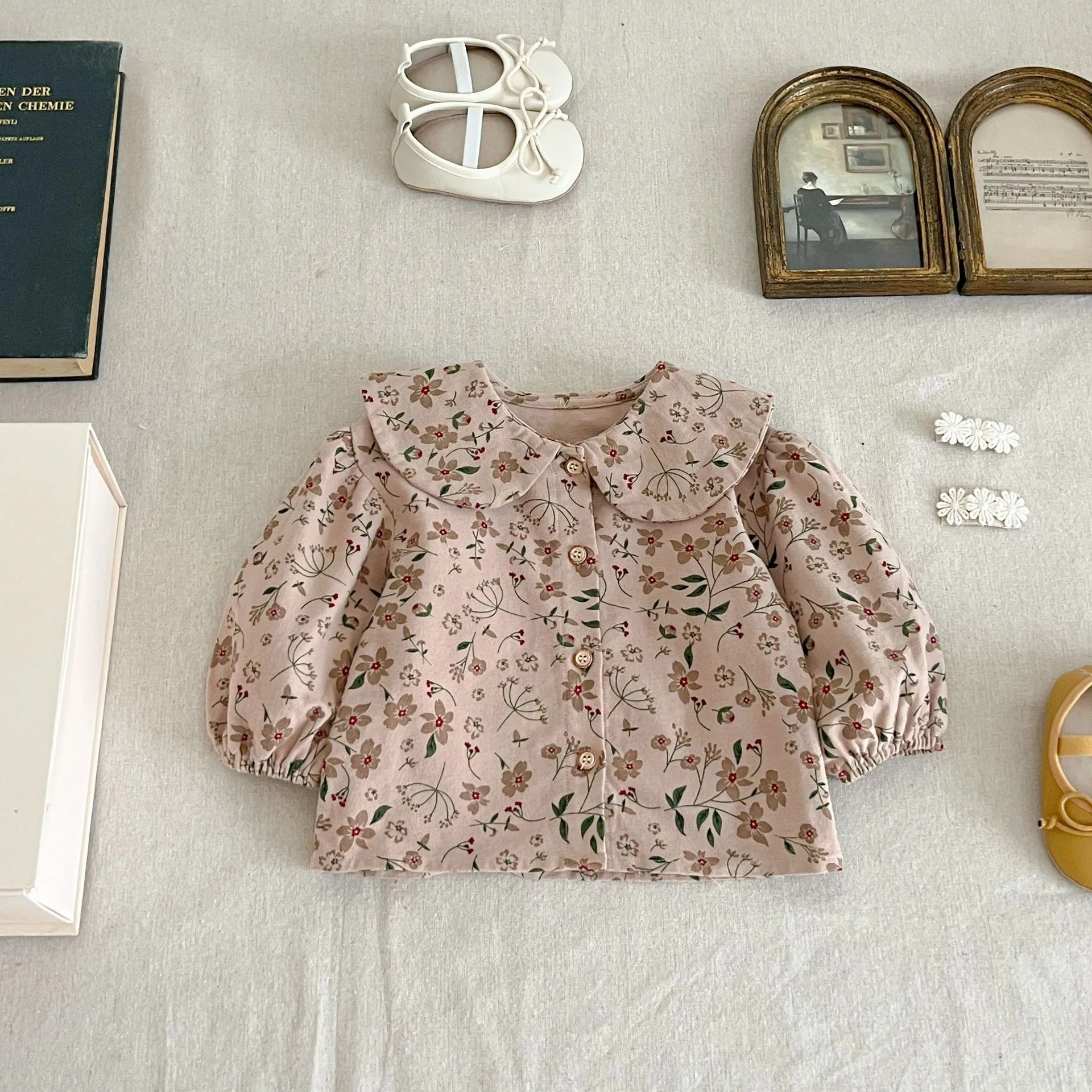 【66-100cm】よく売れる 可愛い 定番 肌に優しい 花柄 シャツ/サロペット