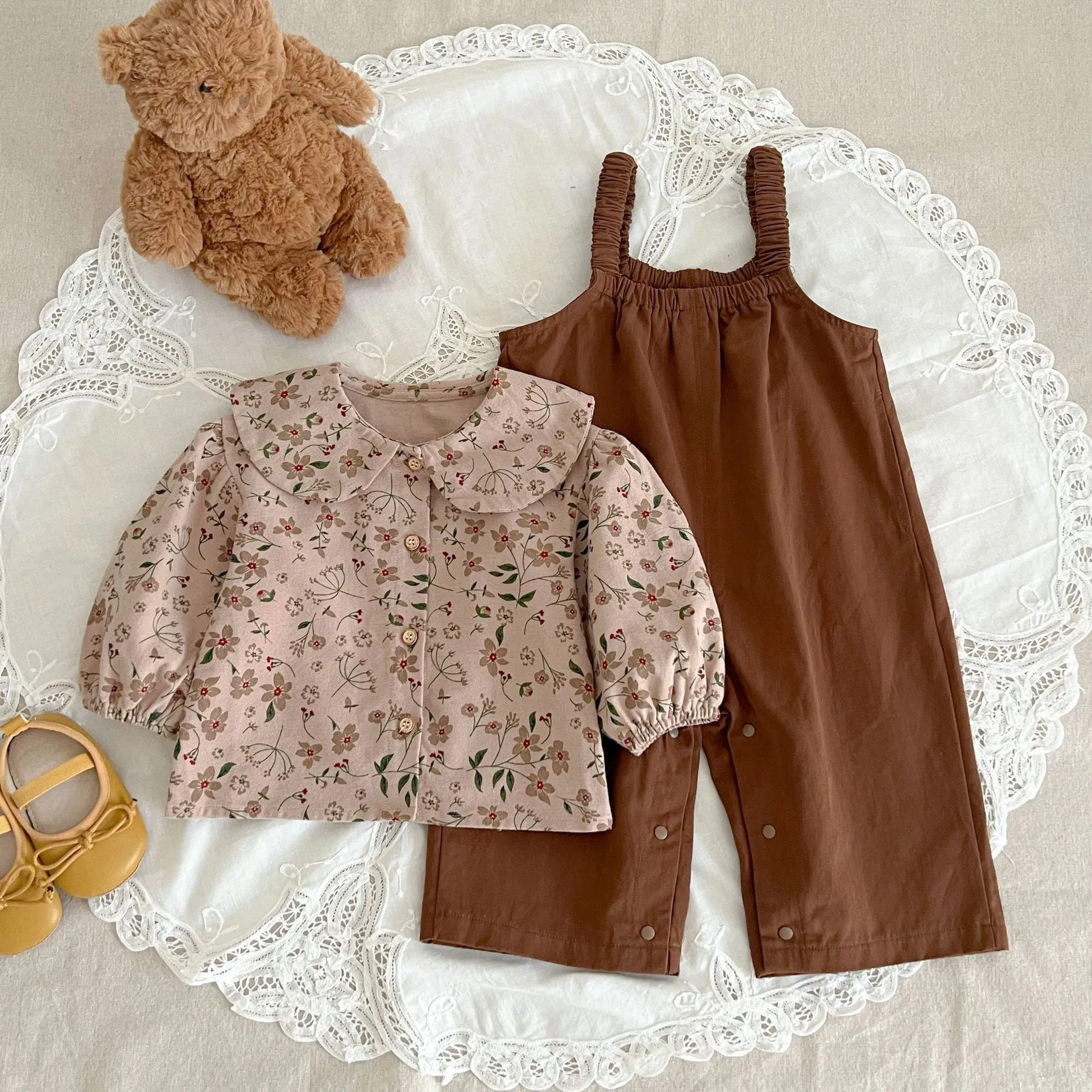 【66-100cm】よく売れる 可愛い 定番 肌に優しい 花柄 シャツ/サロペット