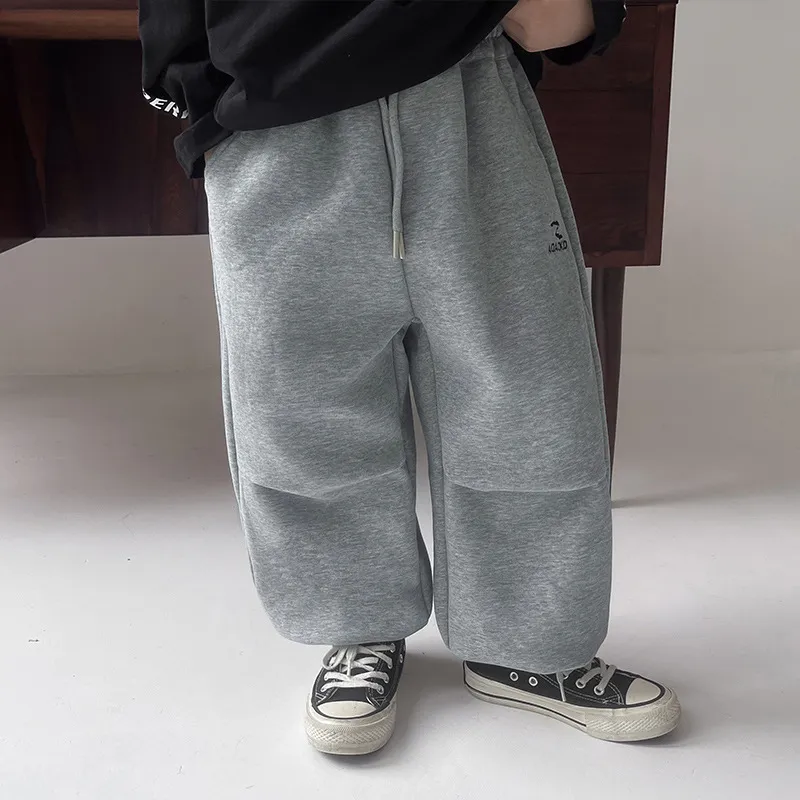 【90-150cm】人気商品!カジュアル スポーツ 合わせやすい 三色選べる 男の子 ボトムス パンツ