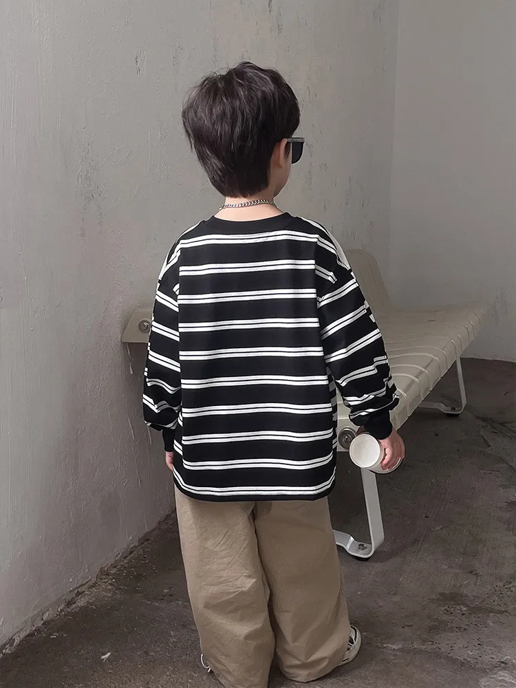 【90-150cm】大人気!ストリート系 カジュアル ボーダー柄 配色 男の子 長袖 Tシャツ