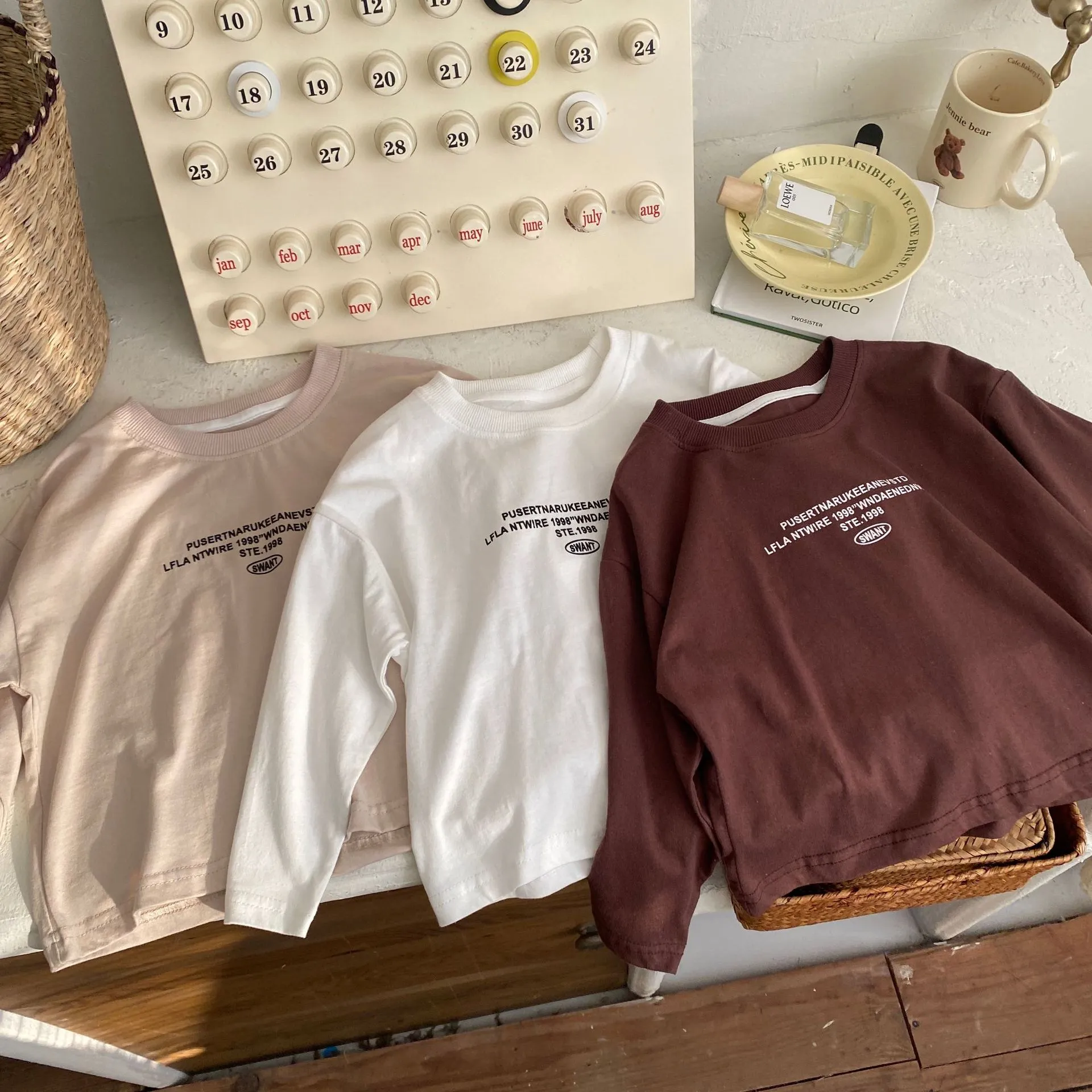 【90-130cm】着回し力抜群！プリント 男の子 女の子 トップス 長袖Tシャツ