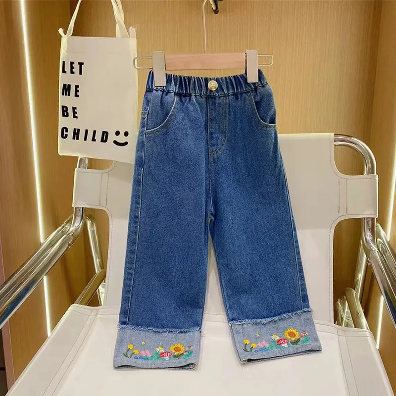【90-140cm】 絶対流行!ファッション 合わせやすい 無地 刺繍 女の子 デニム ワイドパンツ
