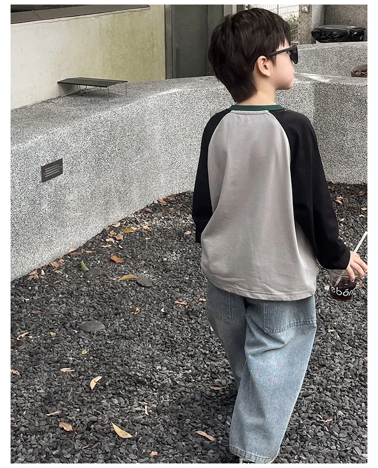 【90-150cm】かわいい　恐竜 Tシャツ 長袖 ロンT 子供服　トップス