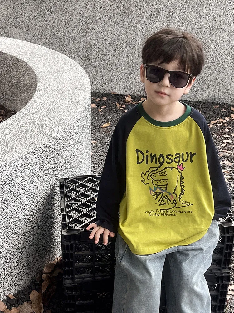 【90-150cm】かわいい　恐竜 Tシャツ 長袖 ロンT 子供服　トップス