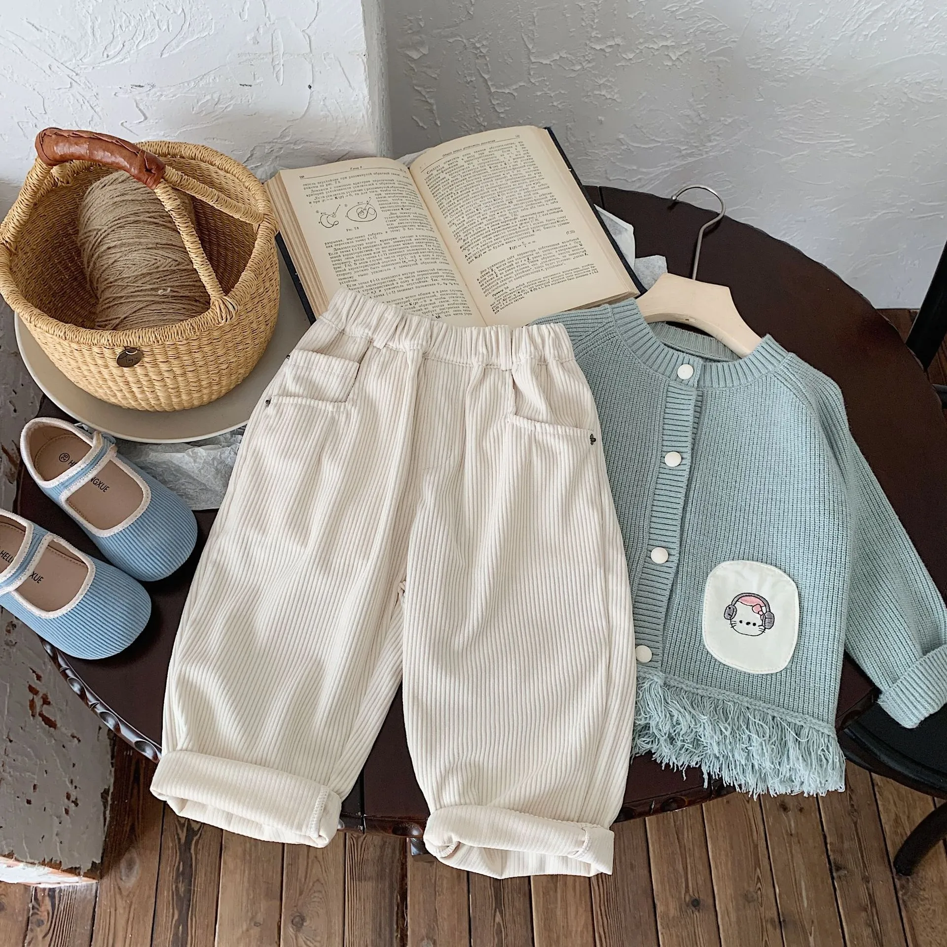 【90-130cm】 人気 オシャレ オススメ コーデュロイパンツ 無地 長ズボン ベビー服 キッズ 子供服