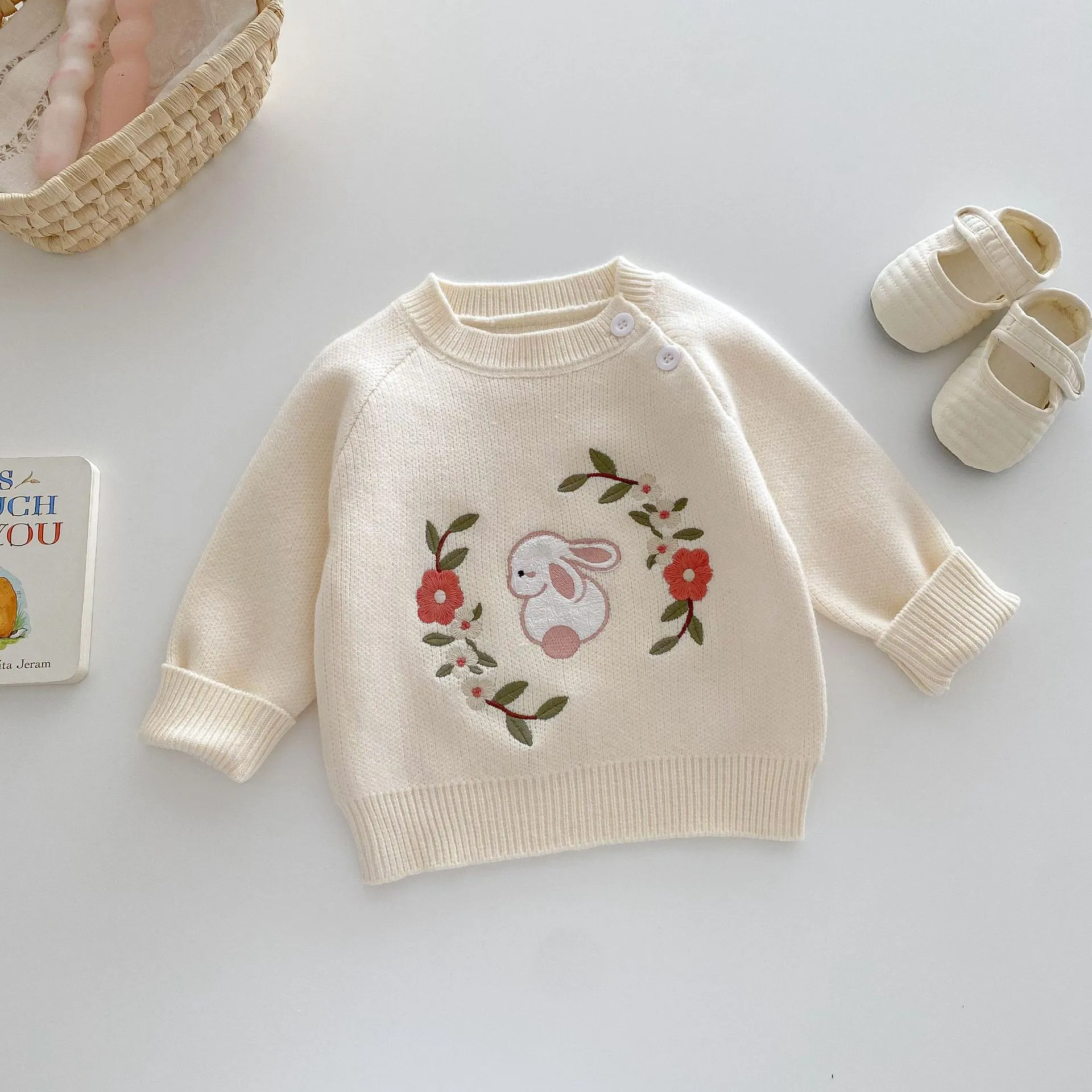 【73-120cm】見逃さないで！秋新作 スウィート ガーリッシュ 刺繍 女の子 セーター