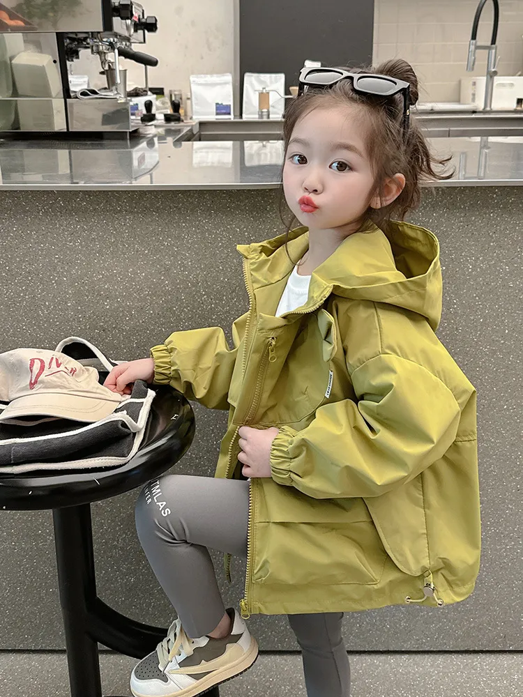【90-140cm】人気上昇中 シンプル 合わせやすい きれいめ 女の子 フード付き アウター