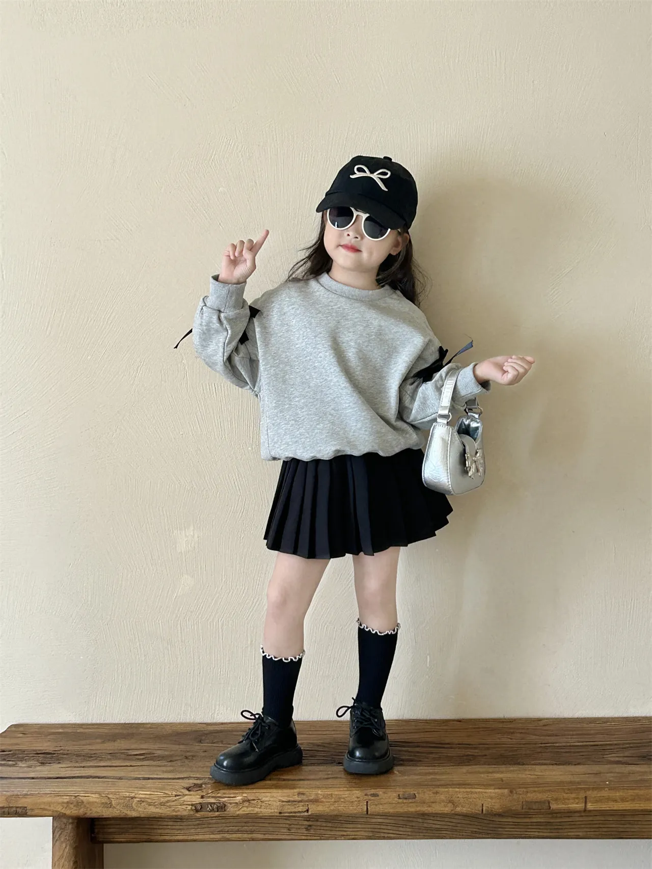 【90-140cm】絶対流行 ガーリッシュ カジュアル スウィート リボン付き 女の子 トレーナー/プリーツ