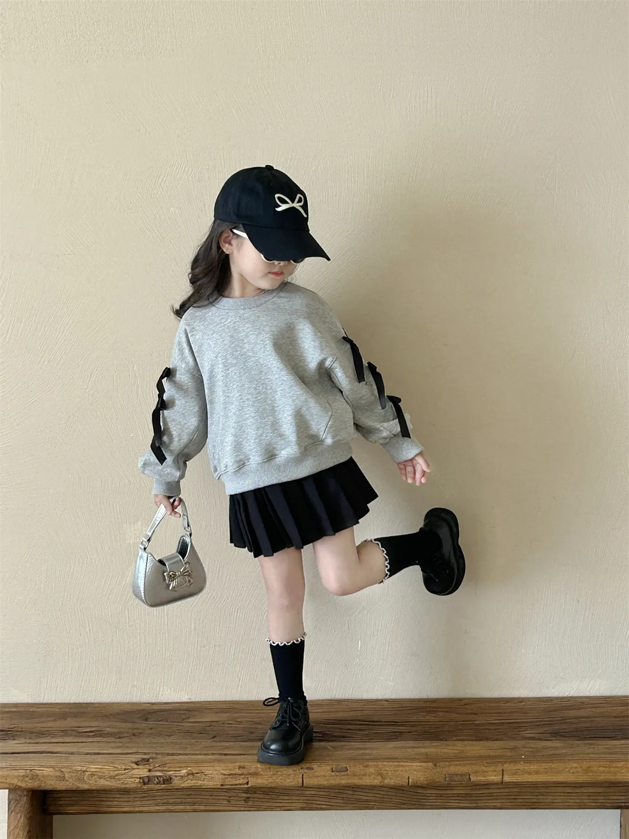 【90-140cm】絶対流行 ガーリッシュ カジュアル スウィート リボン付き 女の子 トレーナー/プリーツ