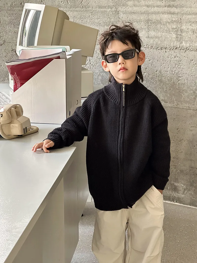 【90-140cm】シンプル カジュアル  合わせやすい 二色選べる 定番 男の子 カーディガン