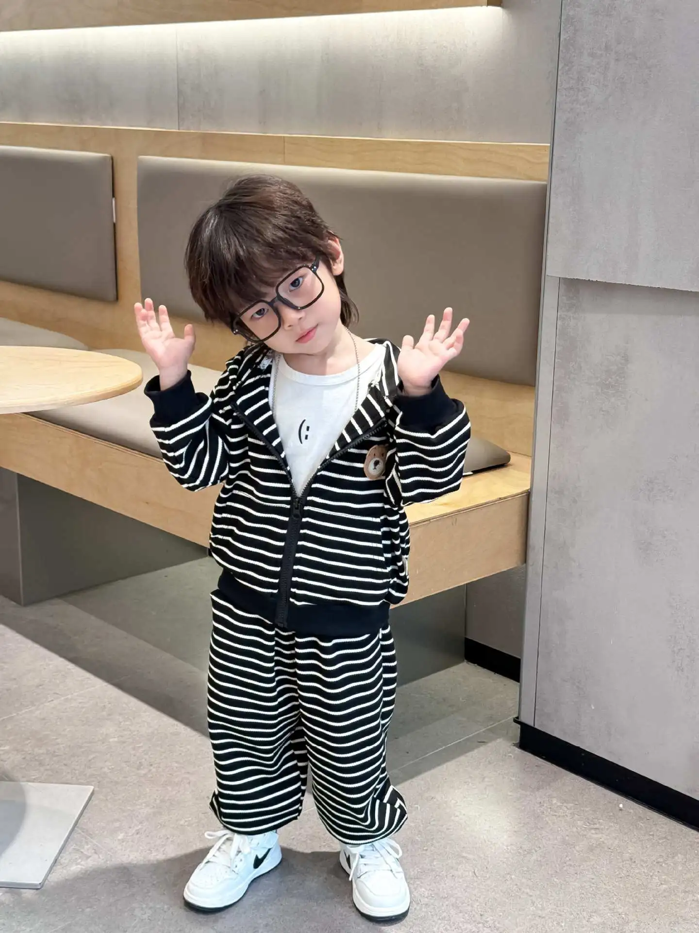 【80-150cm】ボーダー柄がおしゃれな 長袖パーカーセットアップ 長袖 子供服