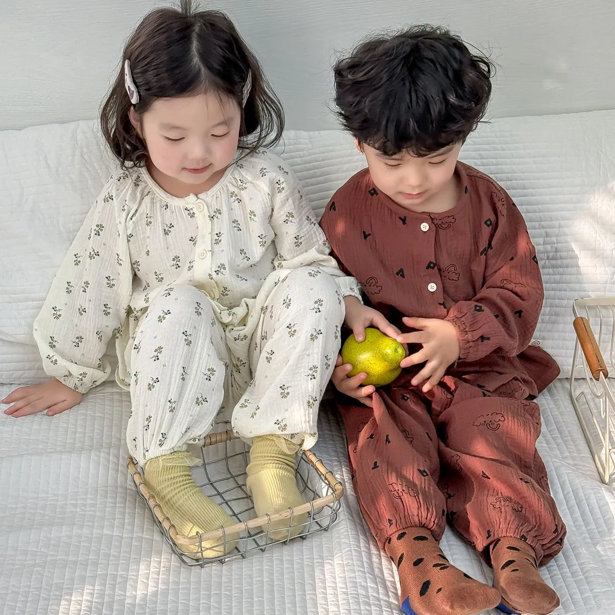 【90-130cm】 秋冬 暖かい 前開き 兄妹お揃い 長袖 子供 ルームウェア 可愛い セットアップ