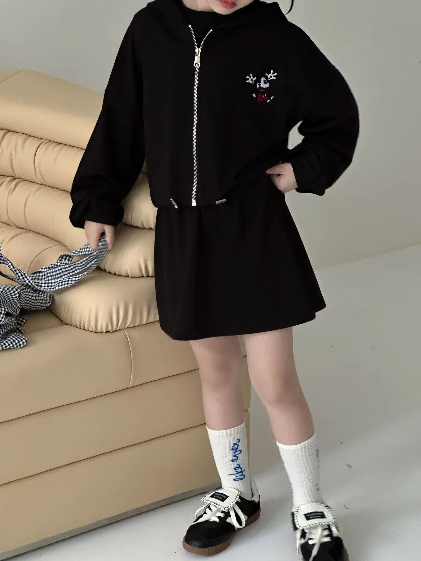 【90-150cm】二点セット ファッション カジュアル ス トリート系 スポーツ 女の子 アウター+スカートセットアップ