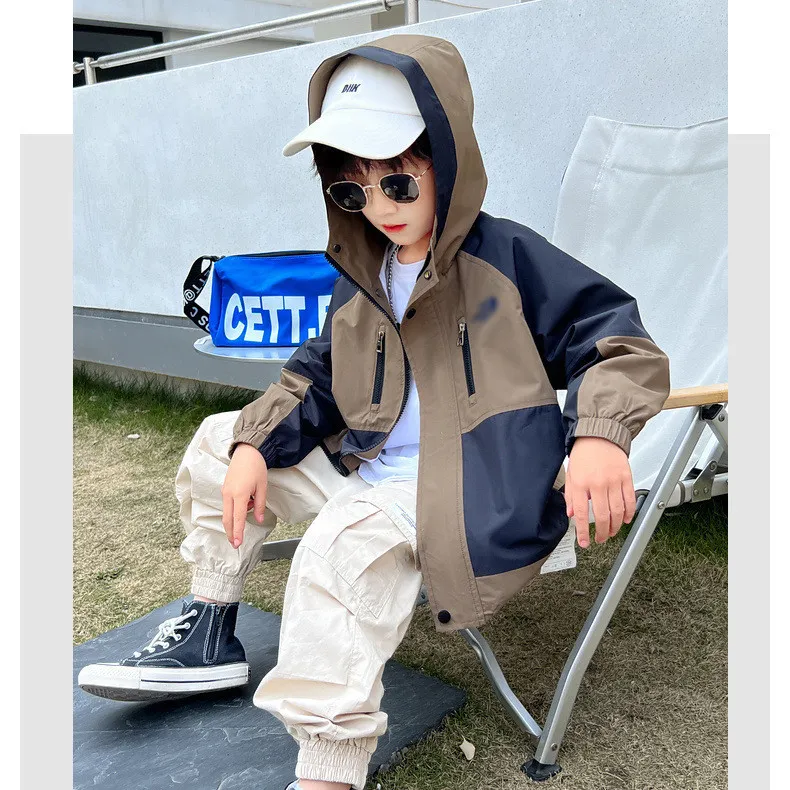 【120-170cm】カジュアル 合わせやすい 配色 トレンド 切り替え 日常 ゆったり フード付き アウター