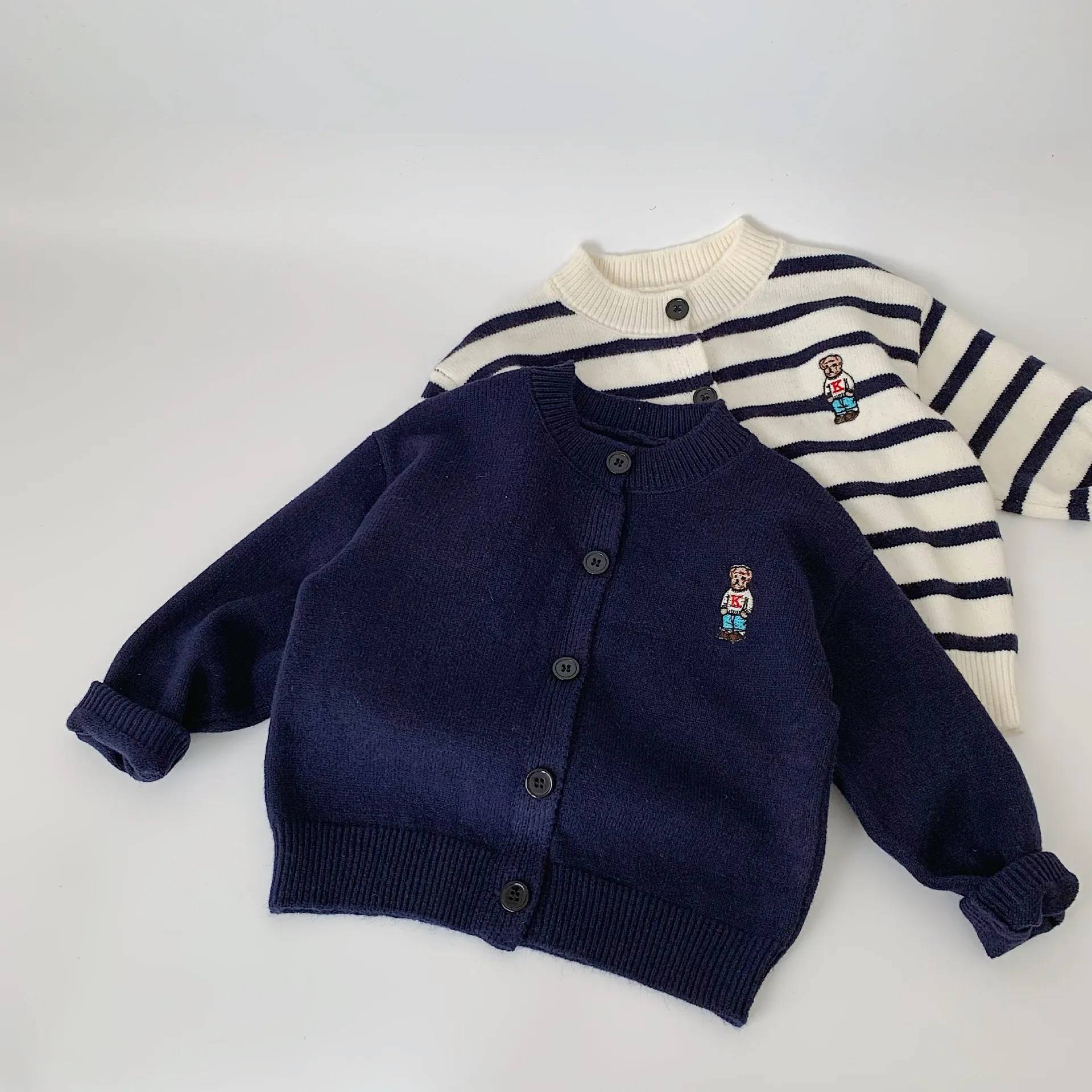【90-140cm】合わせやすい キッズ ニット地 セーター カーディガン ニットトップス アウター 男の子 女の子 子供服