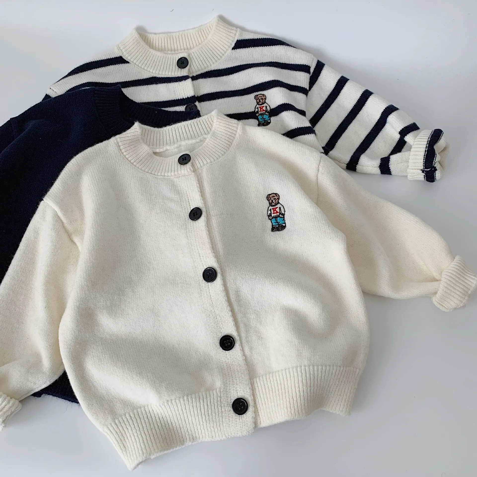 【90-140cm】合わせやすい キッズ ニット地 セーター カーディガン ニットトップス アウター 男の子 女の子 子供服