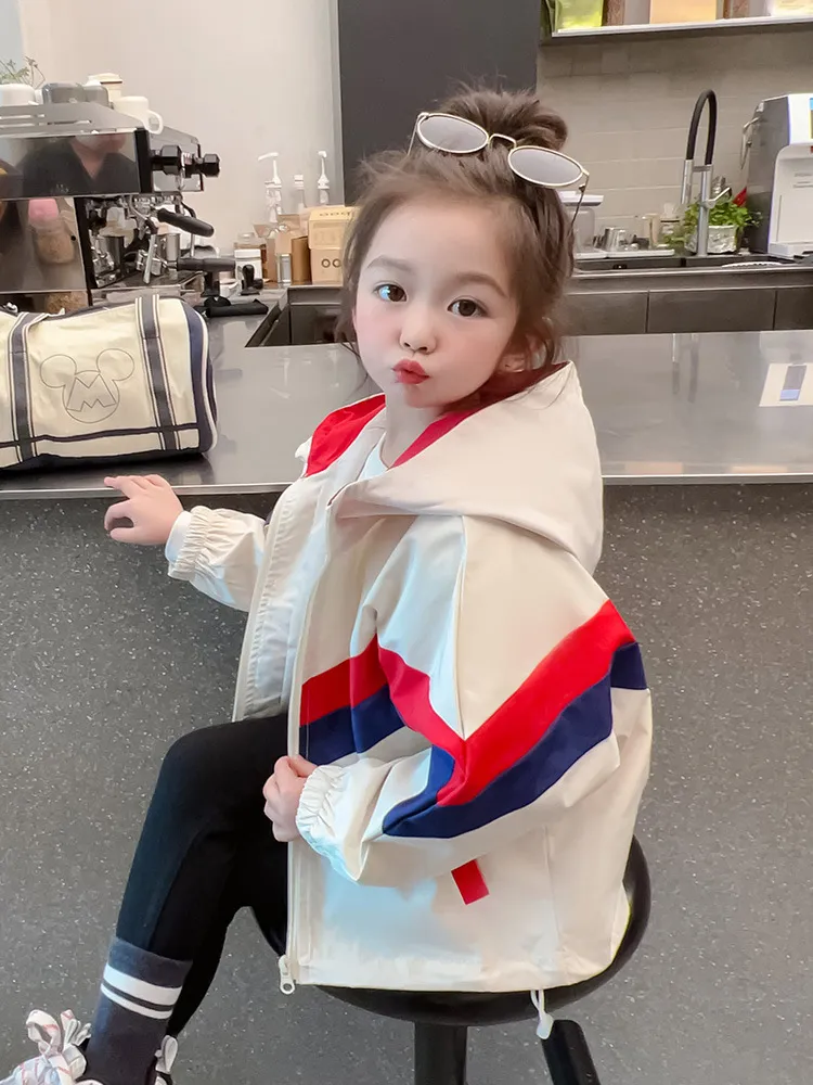【90-140cm】よく売れる カジュアル 合わせやすい きれいめ 定番 女の子 アウター