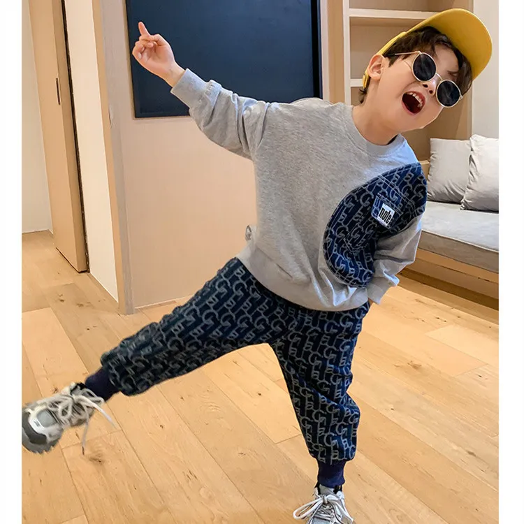 【90-150cm】二点セット かっこいい カジュアル 超人気商品 おしゃれ 特別なデザイン 男の子 トレーナー+パンツ セットアップ