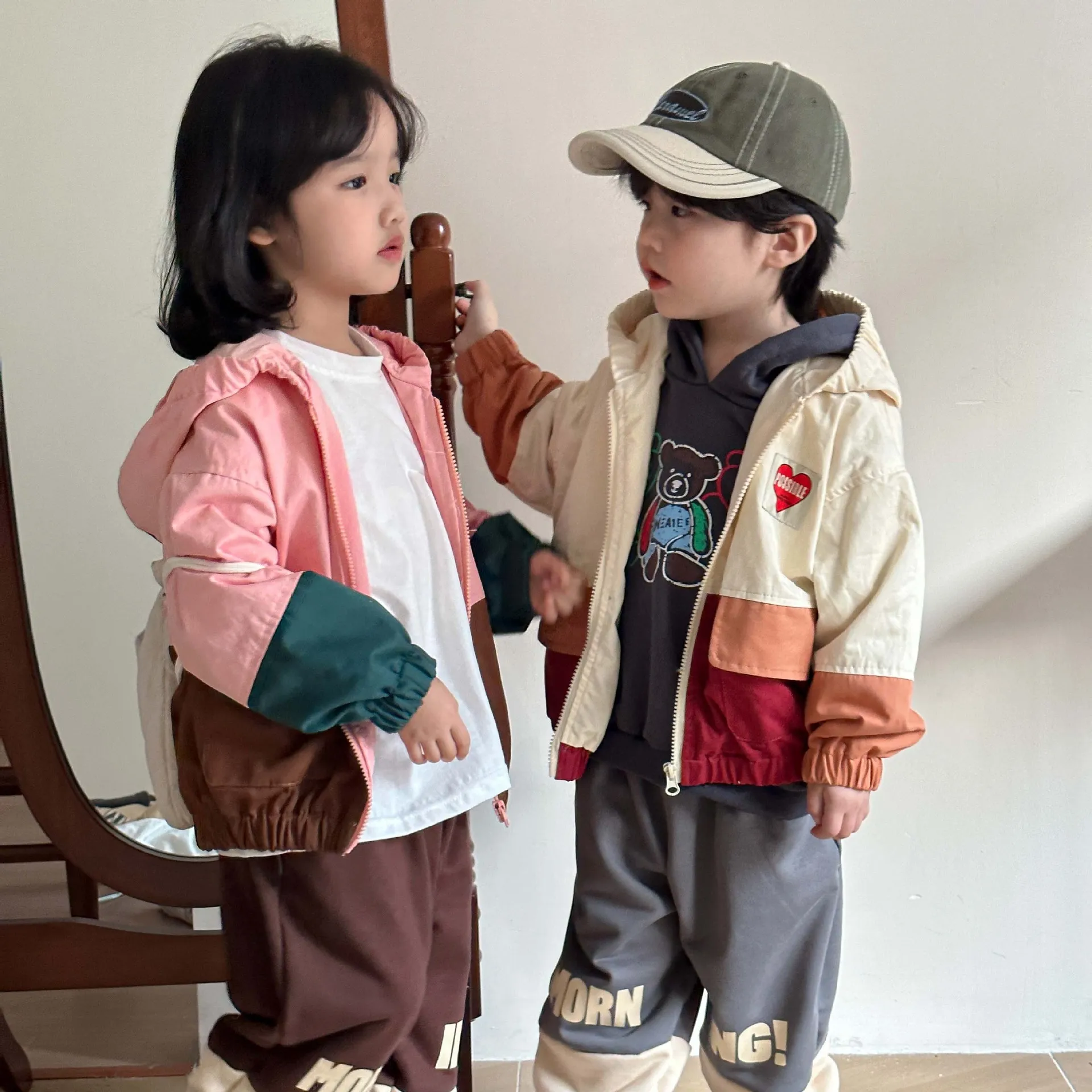 【80-150cm】かわいい フード付きバイカラー 防風 トップス ジャケット コート  こども服