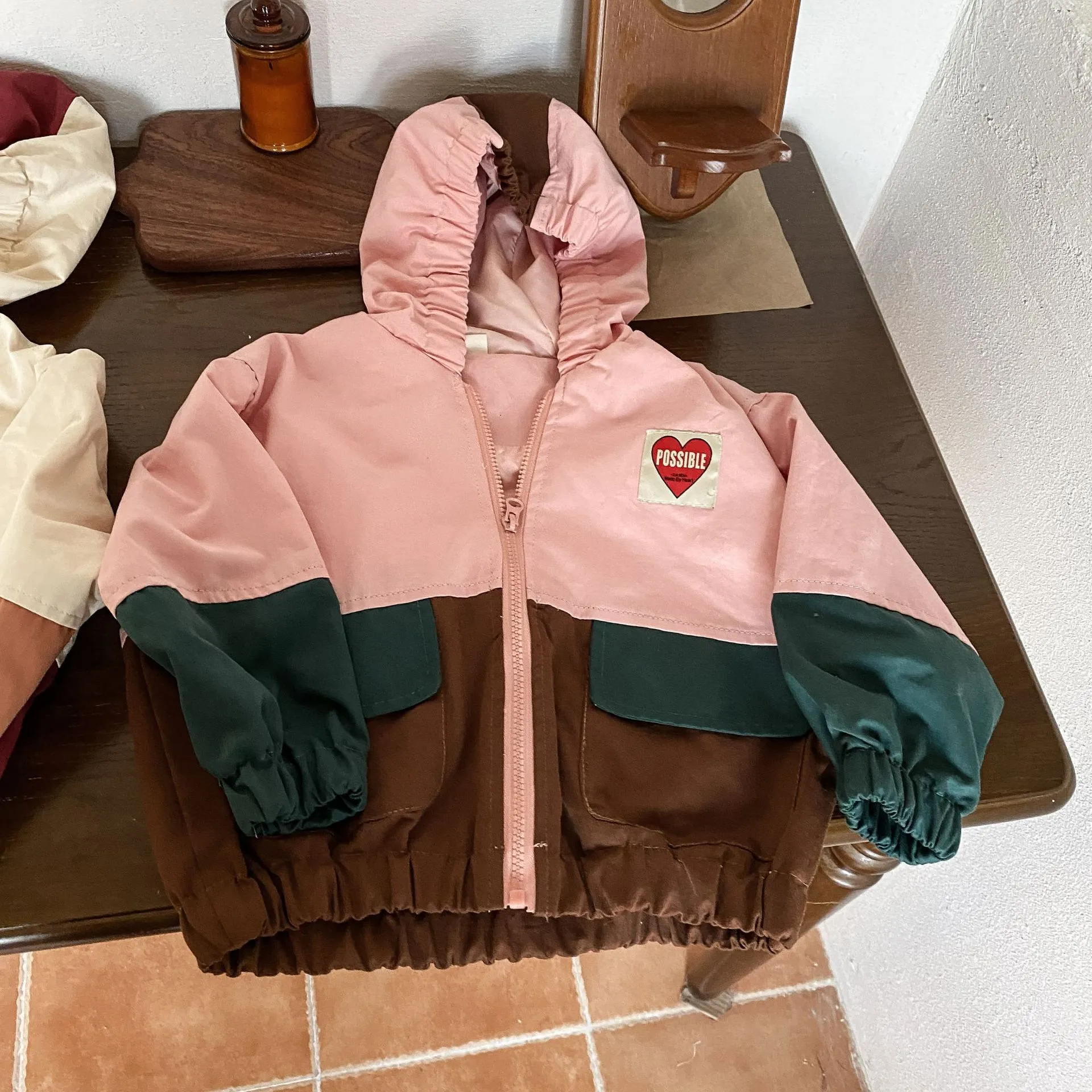 【80-150cm】かわいい フード付きバイカラー 防風 トップス ジャケット コート  こども服