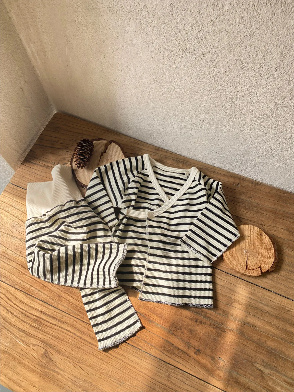【66-90cm】二点セット 人気商品 肌触りがソフト 柔らかい シンプル ベビートップス+ボトムス=セットアップ