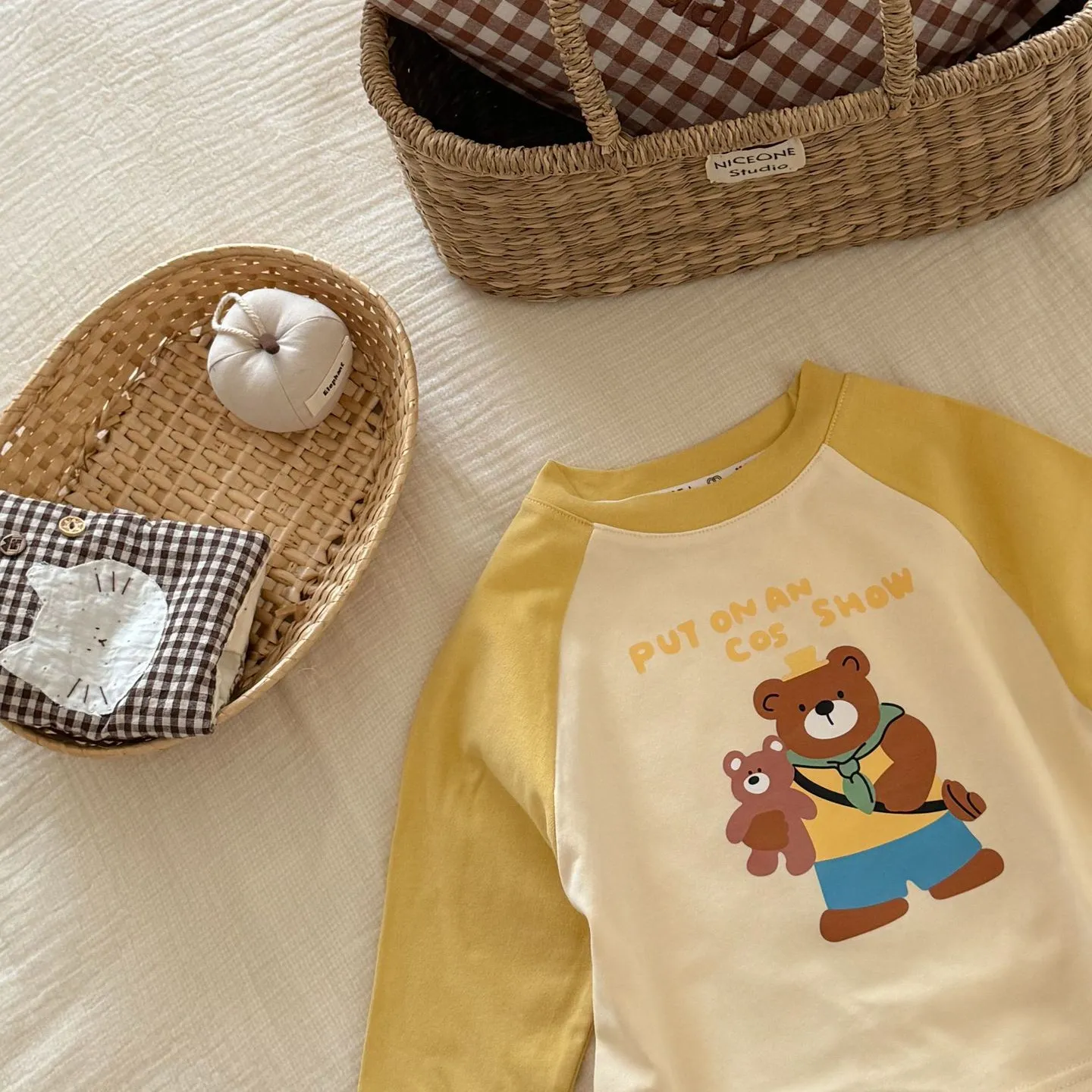 【90-140cm】かわいい 超人気商品 おしゃれ 切り替え 着やすい 長袖 Tシャツ