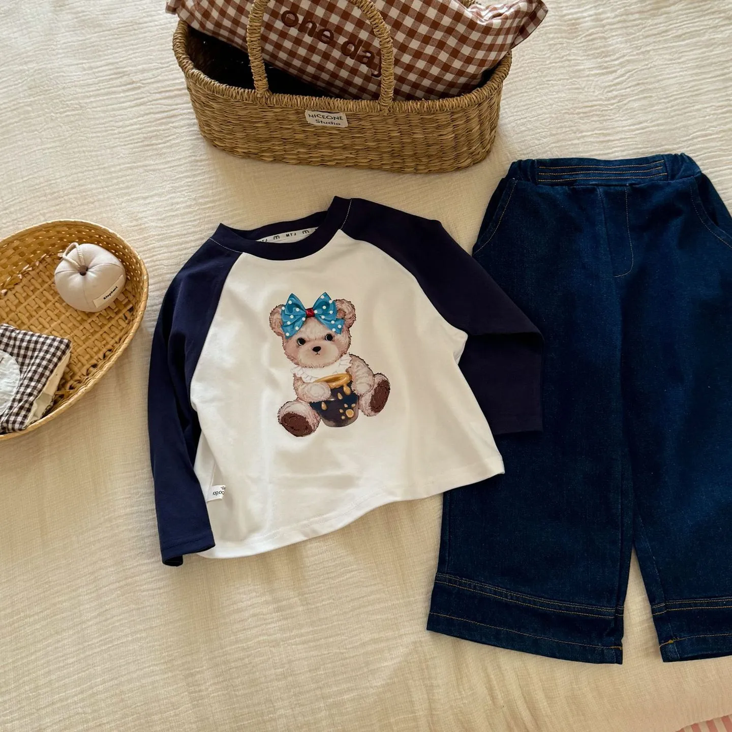 【90-140cm】かわいい 超人気商品 おしゃれ 切り替え 着やすい 長袖 Tシャツ