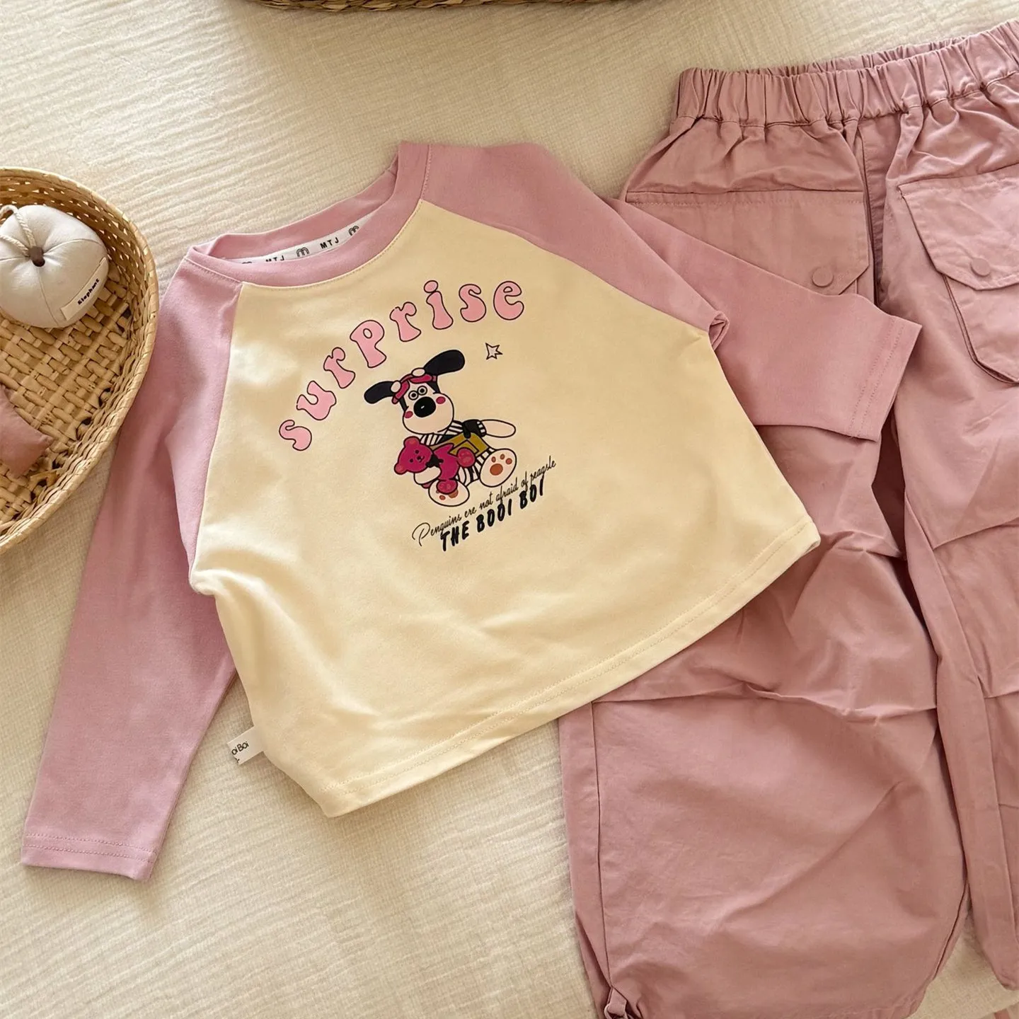 【90-140cm】かわいい 超人気商品 おしゃれ 切り替え 着やすい 長袖 Tシャツ