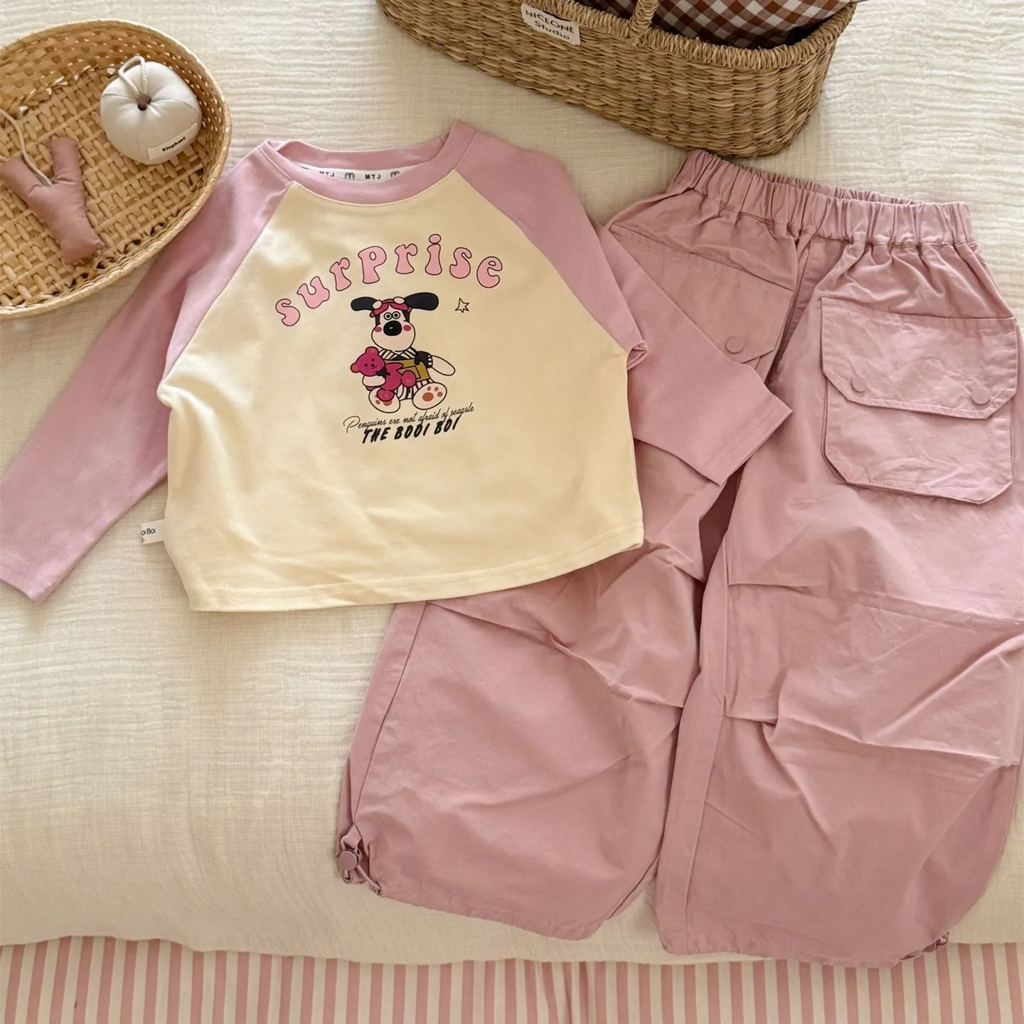 【90-140cm】かわいい 超人気商品 おしゃれ 切り替え 着やすい 長袖 Tシャツ