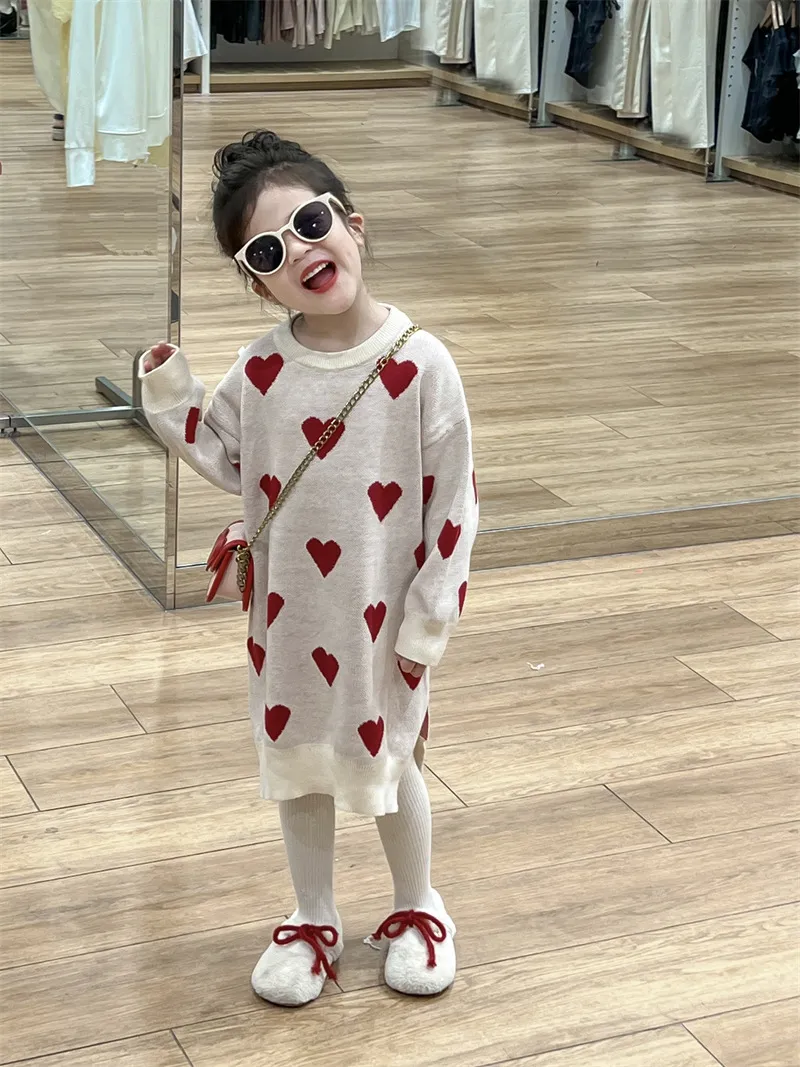 【90-140cm】お姫様 暖かい かわいい ハート柄 ニット ワンピース 長袖ワンピース 子ども服 女の子
